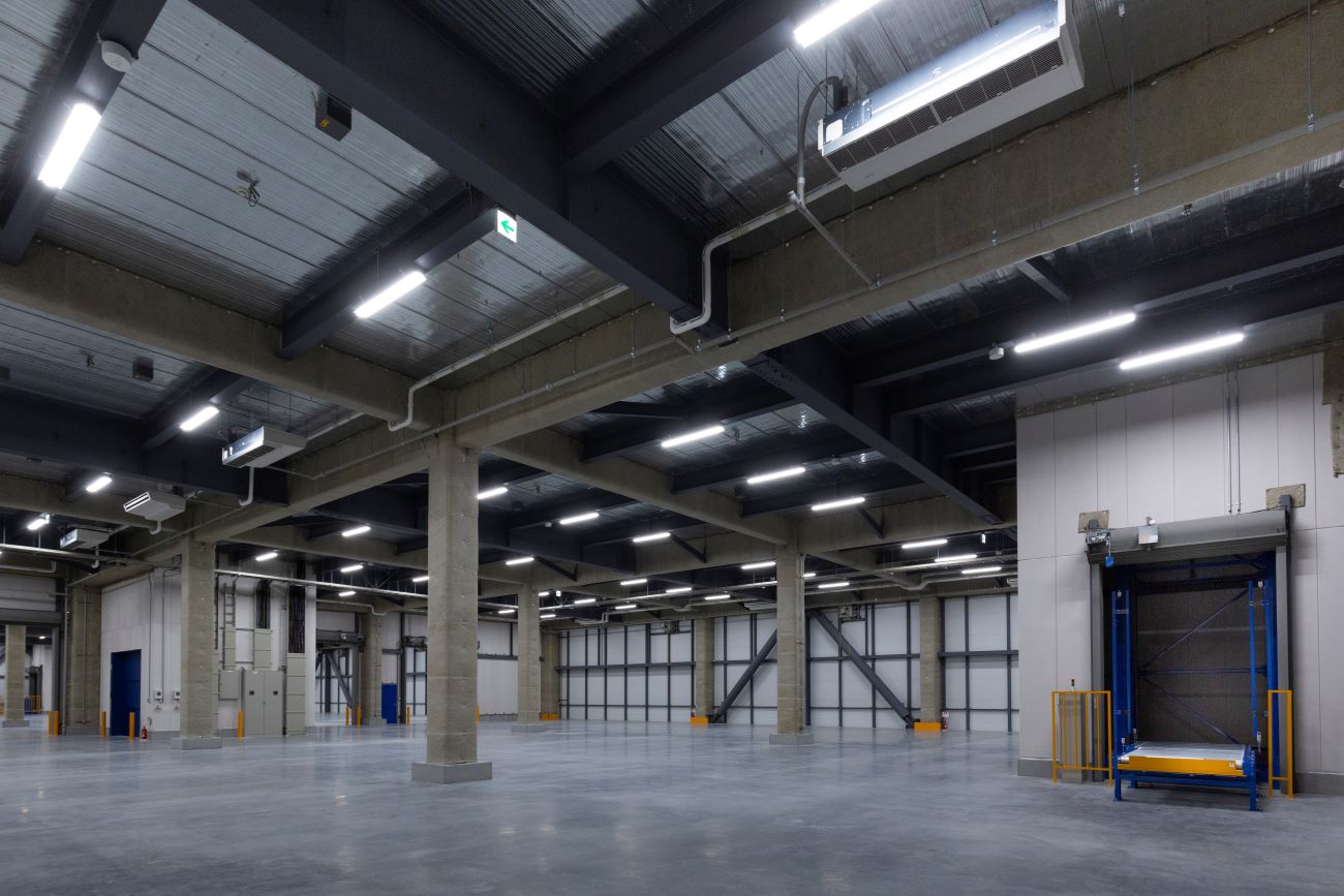 IIF Hamura Logistics Center3