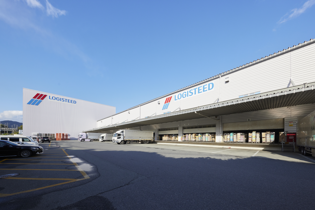 IIF Osakaibaraki Logistics Center